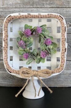 Mini tobacco basket wreath- purple