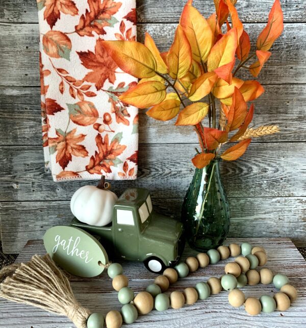 "Welcome Friends" Decor Set - Image 4