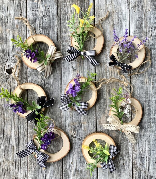 Mini wood wreath